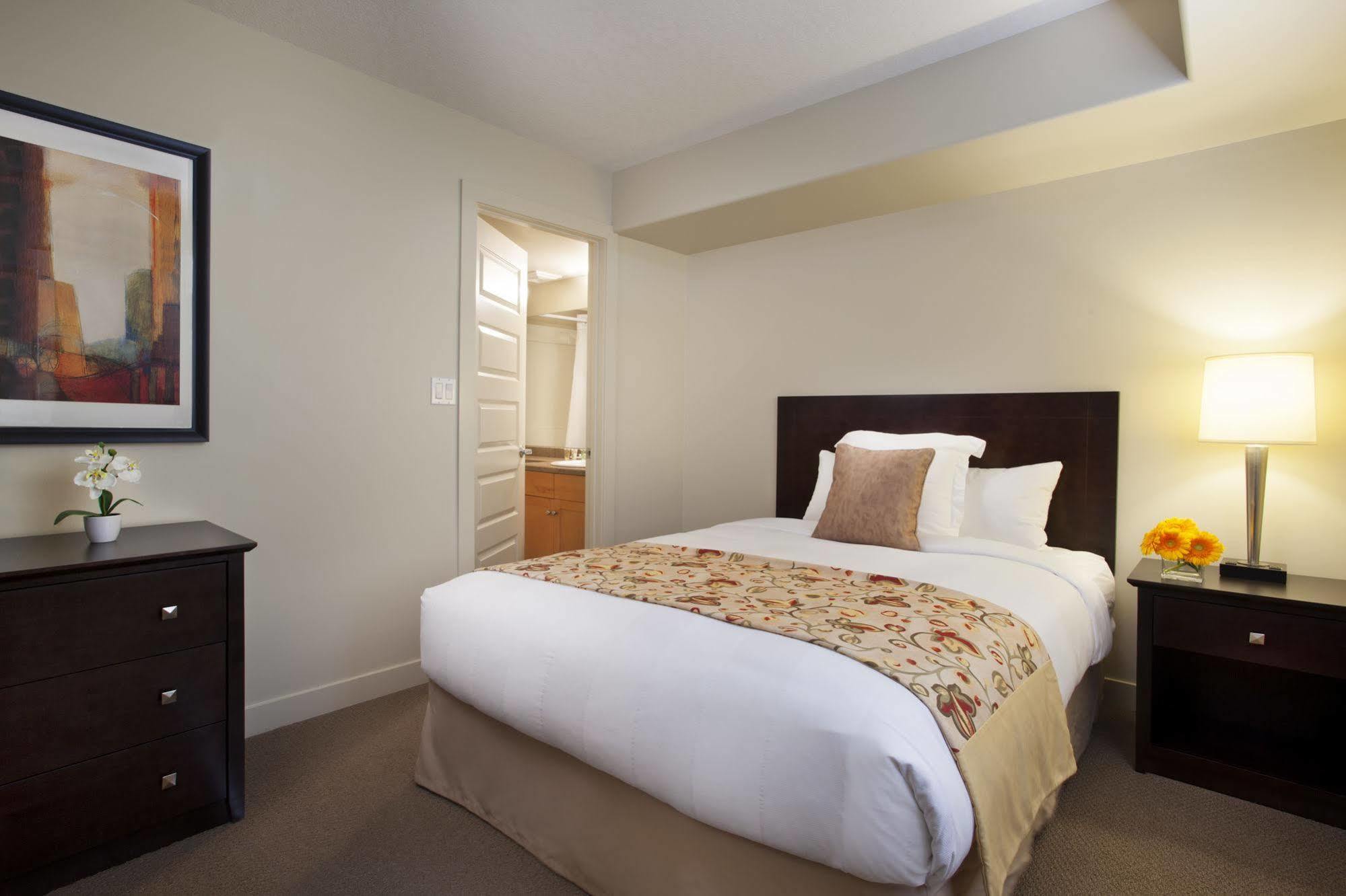 Clearwater Residence Hotel Timberlea Fort Mcmurray Buitenkant foto