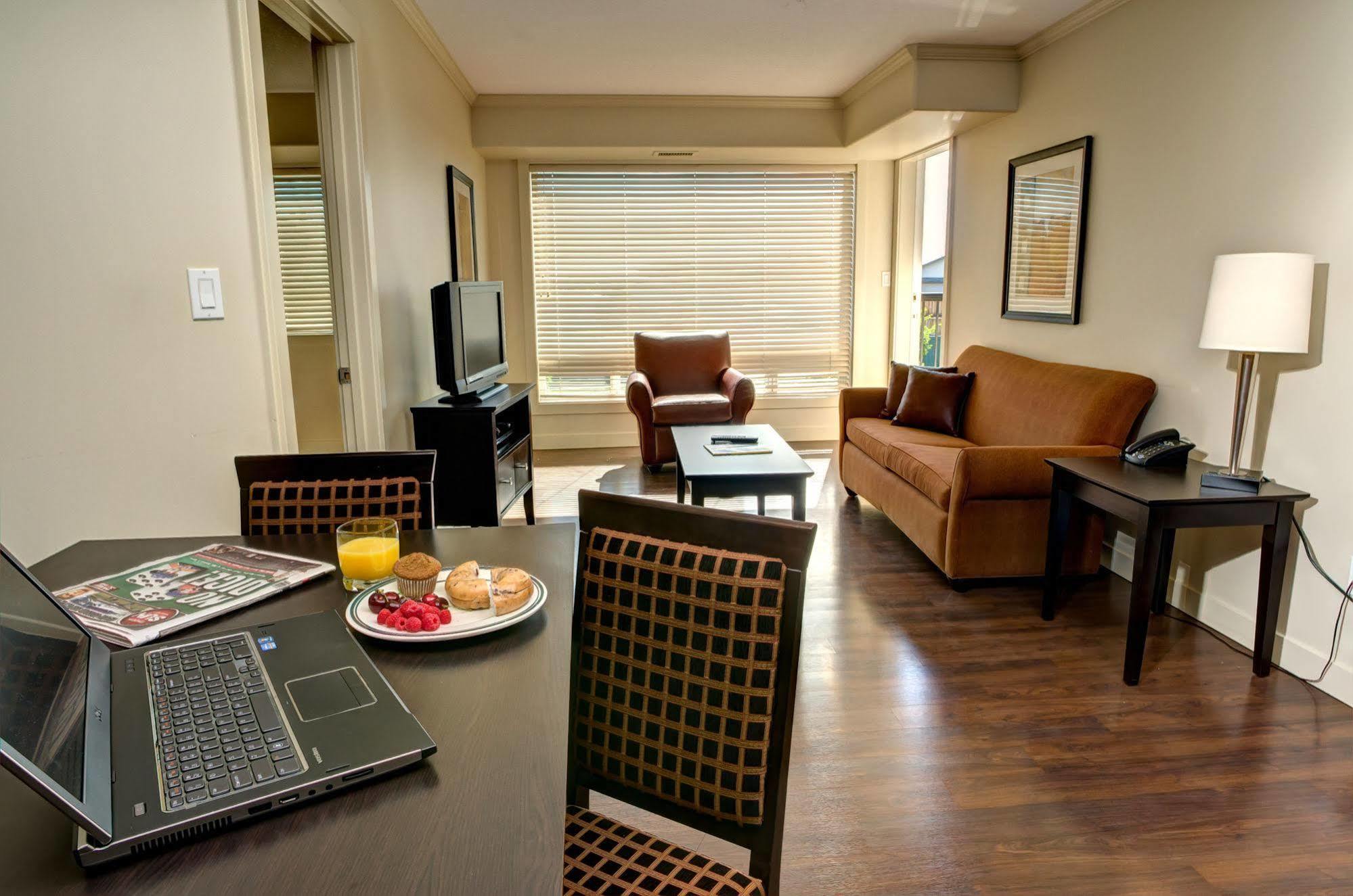Clearwater Residence Hotel Timberlea Fort Mcmurray Kamer foto